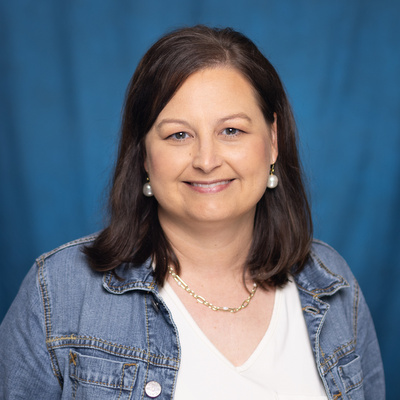 Stacy Hardy headshot